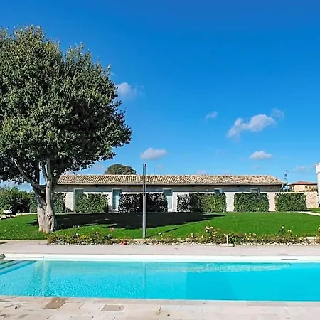 Stacci Rural Resort 4*